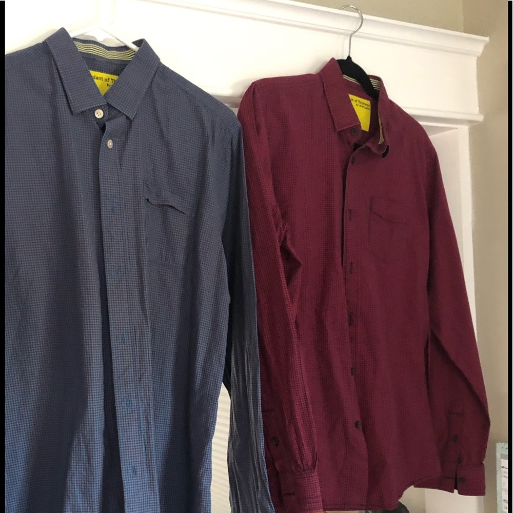 Descendant of Thieves Button Down Red Large (1) like Banana